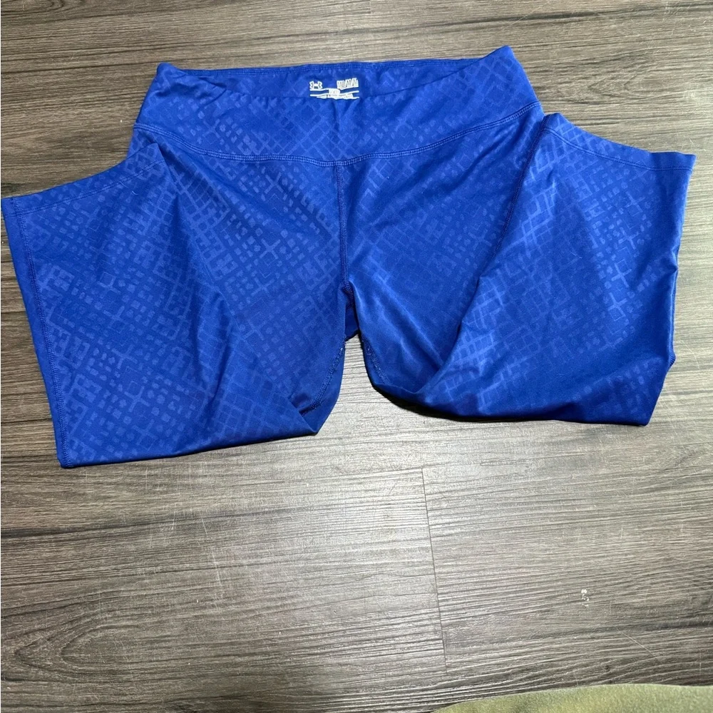 Blue capris - Picture 1 of 3